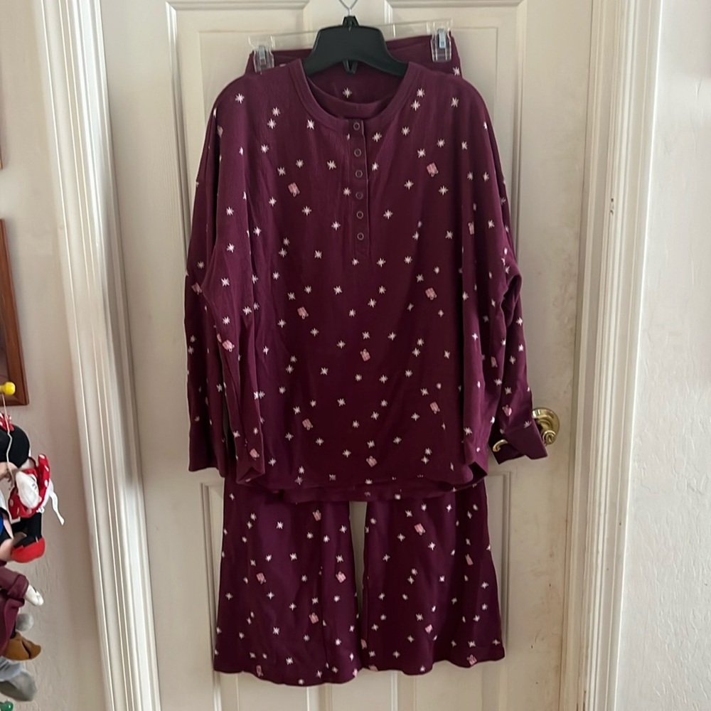 Old Navy waffle thermal feel pajama set. Size XXl